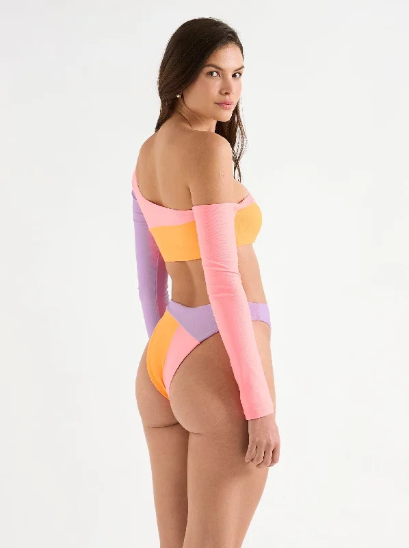 Swimwear for swim races -evan bottom pink sand