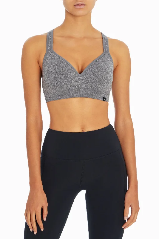 Sports bra with fun fabric -Johanna Seamless Molded Sports Bra