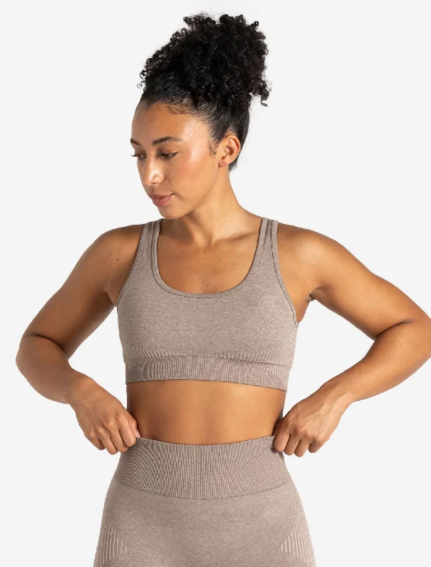 Sports bra with soft fabric -ADAPT 2.0 Seamless Sports Bra - Fawn