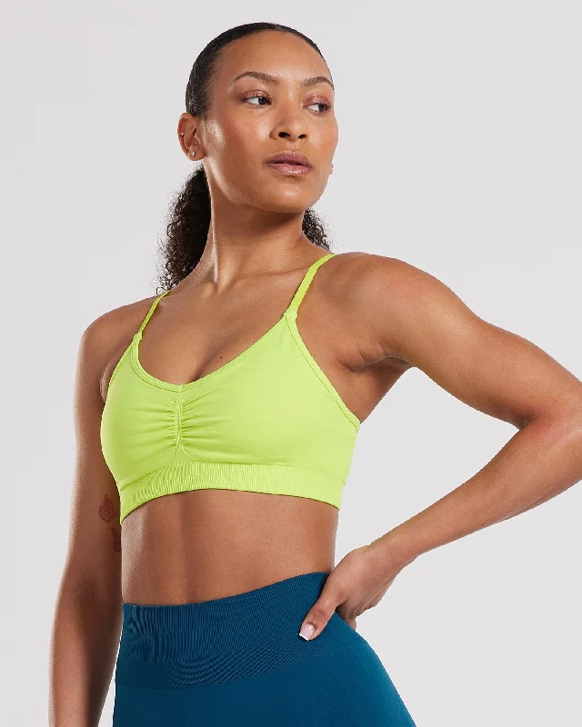 Sports bra with cool design -Define Scrunch Seamless Bralette | Cyber Lime