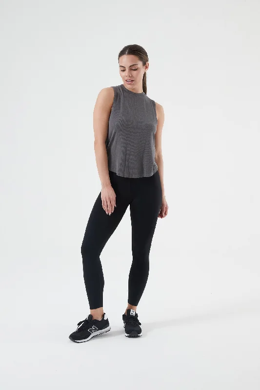 Sports top with active runs -Acacia Keyhole